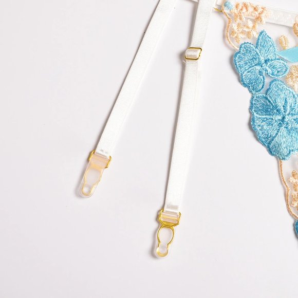 Sensual Floral Laced Bralette - 3 Piece Set (XS) (0-2) - Picture 7 of 9